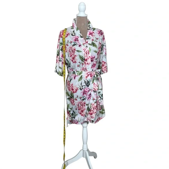 EUC Show Me Your MuMu “Brie” Floral Robe Garden of Blooms - Picture 8 of 11